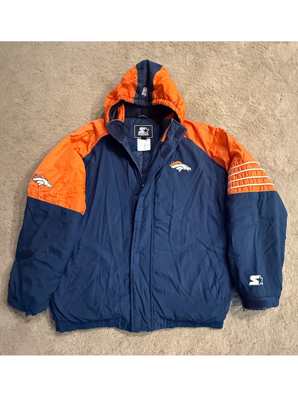 Vintage Mens Starter Denver Broncos NFL Puffer Jacket Football 90s Size XL